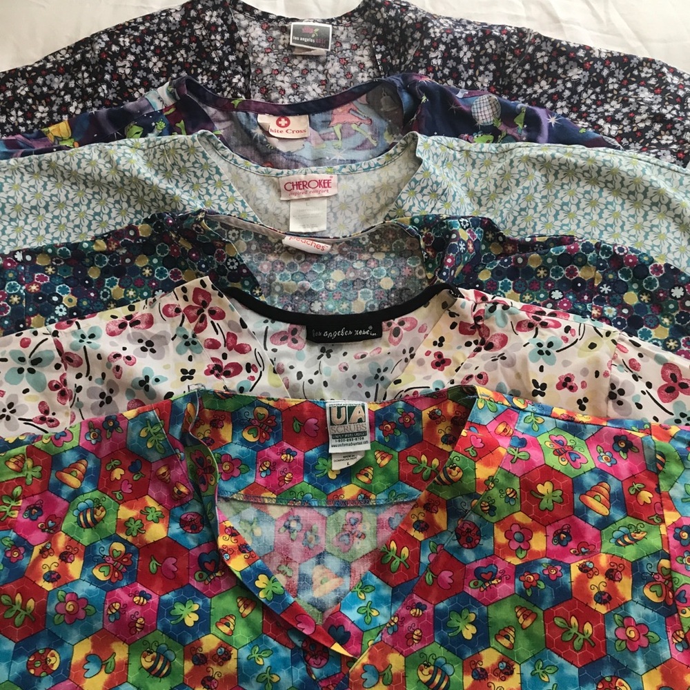 Like new scrub tops